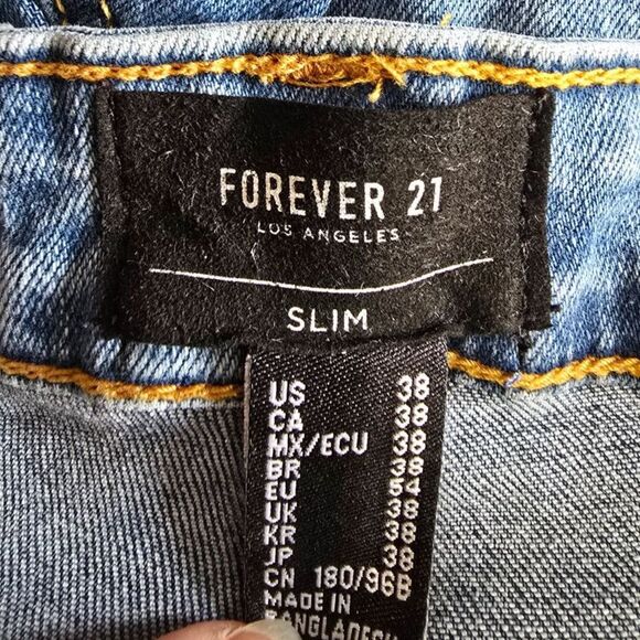 Forever 21 - 38 x 31 Slim - Picture 7 of 7
